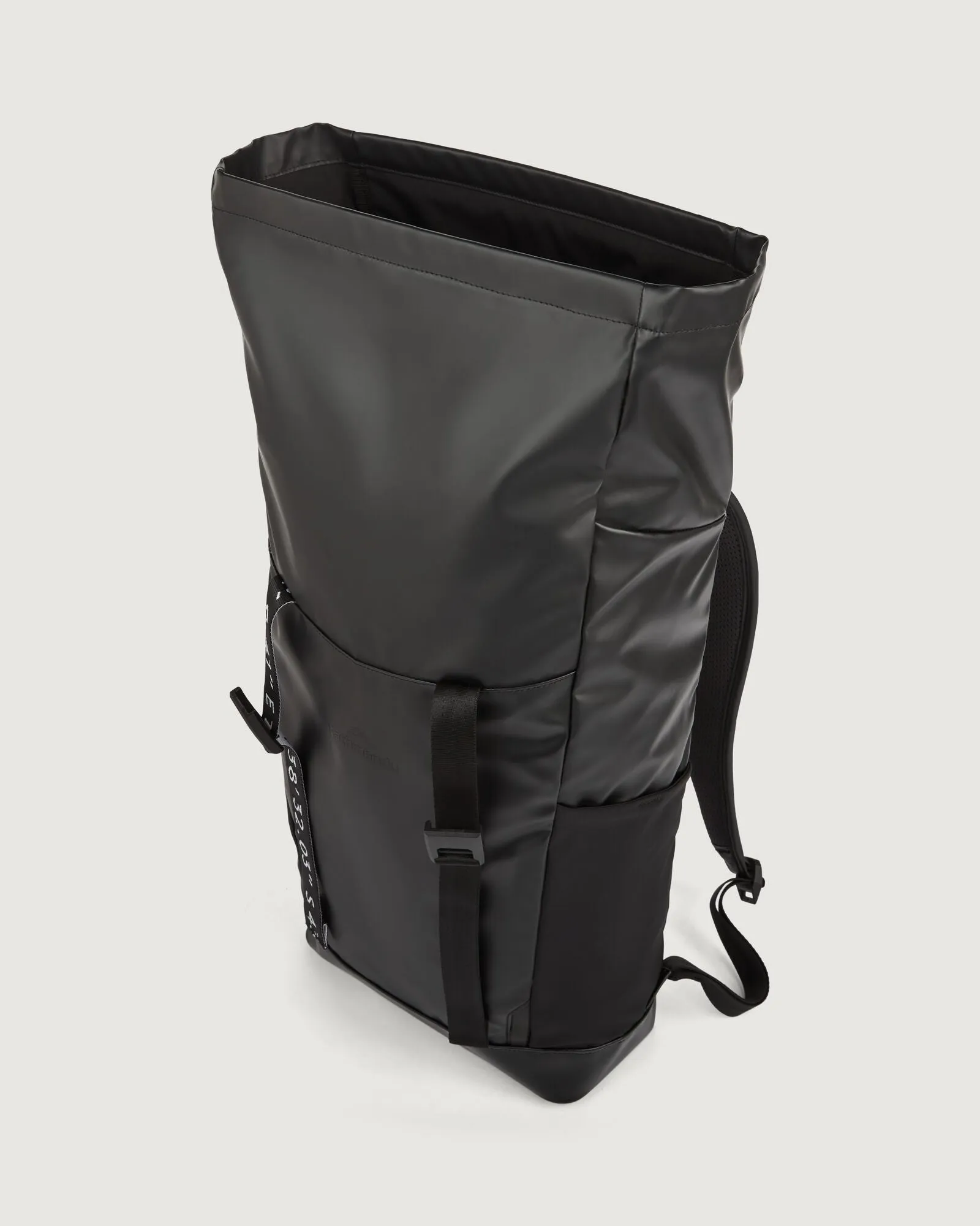 Amphi Roll Top - 18L - Black Stingray