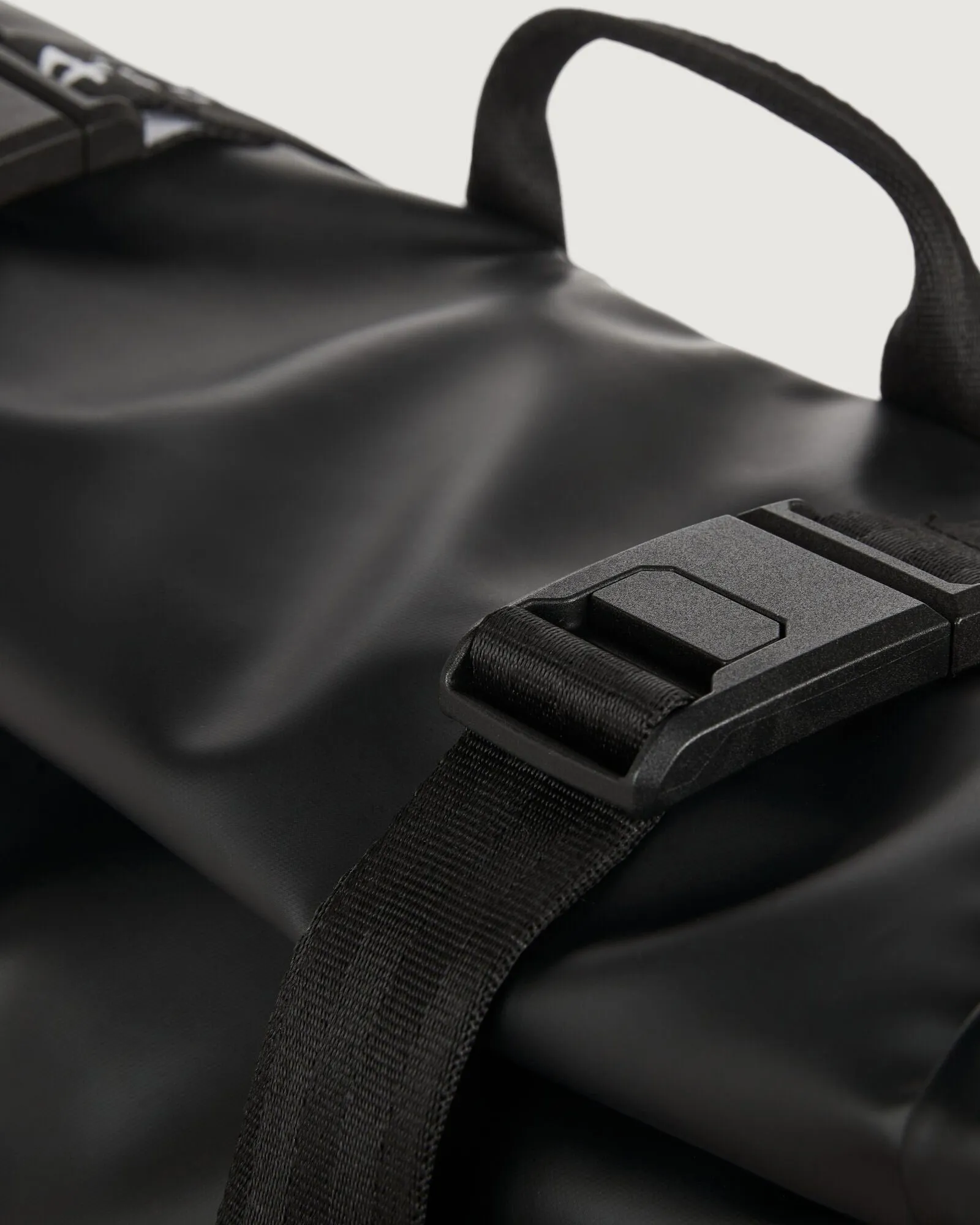 Amphi Roll Top - 18L - Black Stingray