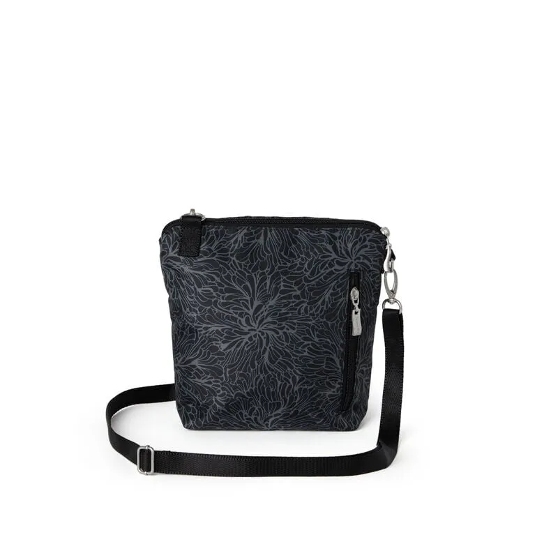 Baggallini Modern Pocket Crossbody