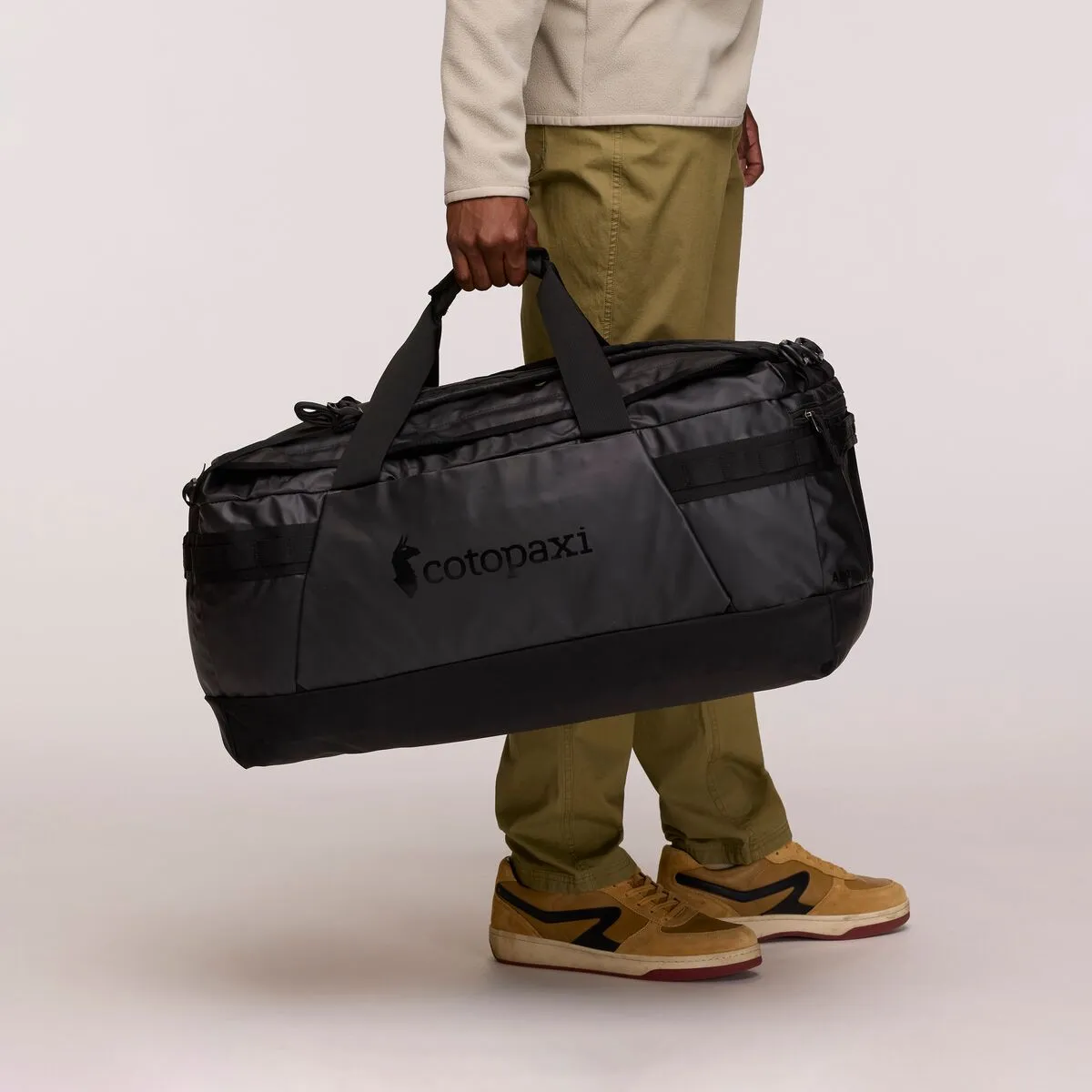 Cotopaxi Allpa Getaway 70L Duffel - Cotopaxi Black