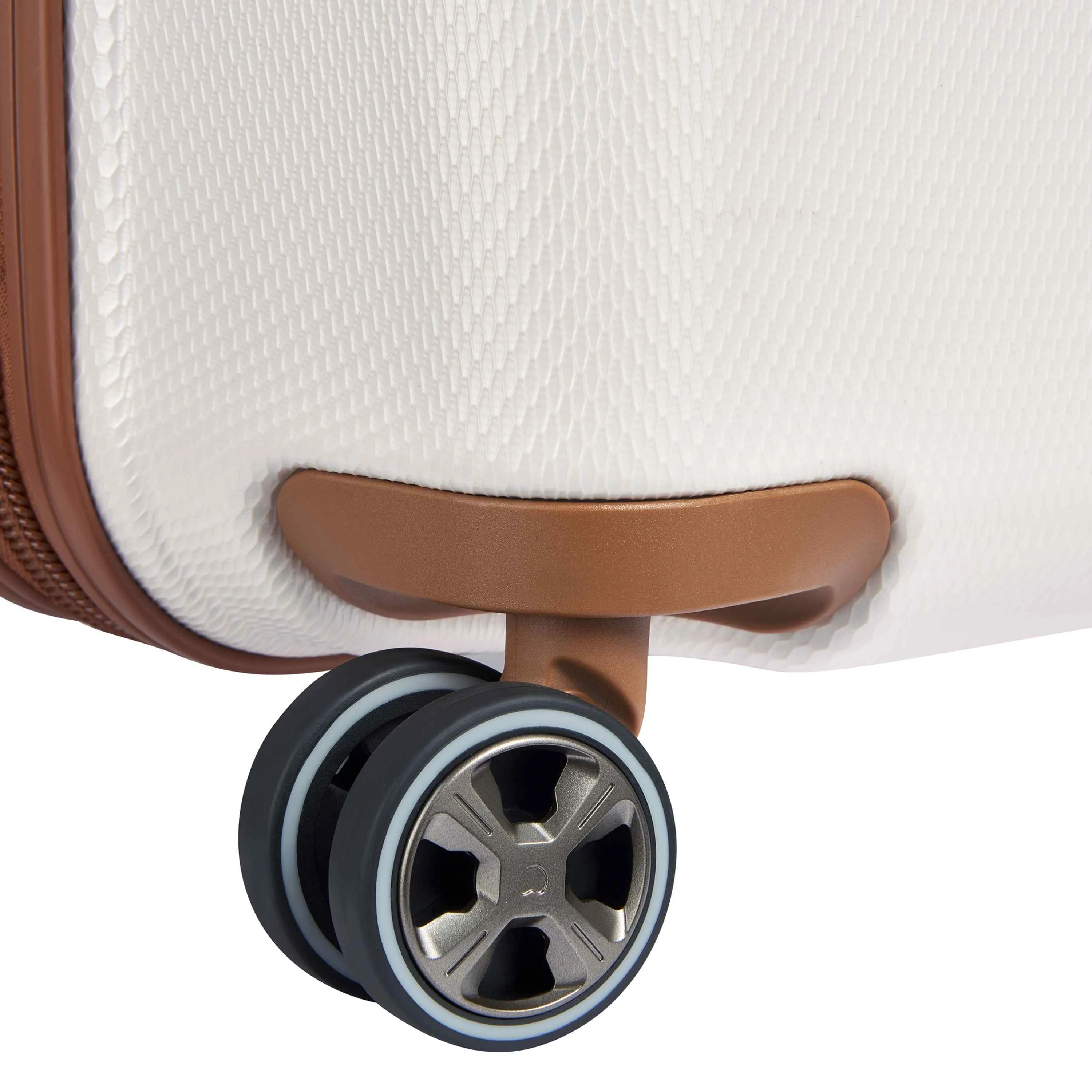 Delsey Flanerie SE Medium Spinner