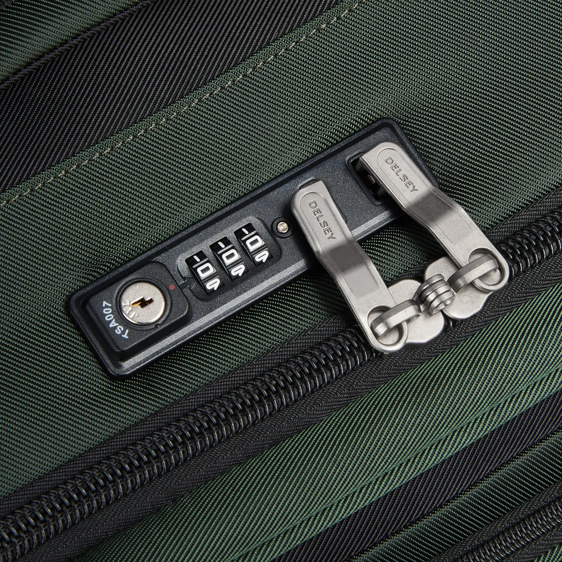 Delsey Sky Max 2.0 Medium Checked Expandable Spinner