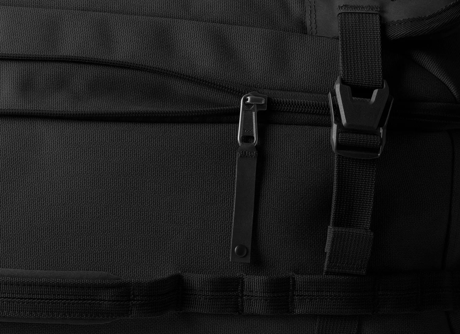 Eagle Creek GEAR WARRIOR XE 2-WHEEL CONVERTIBLE CARRY ON