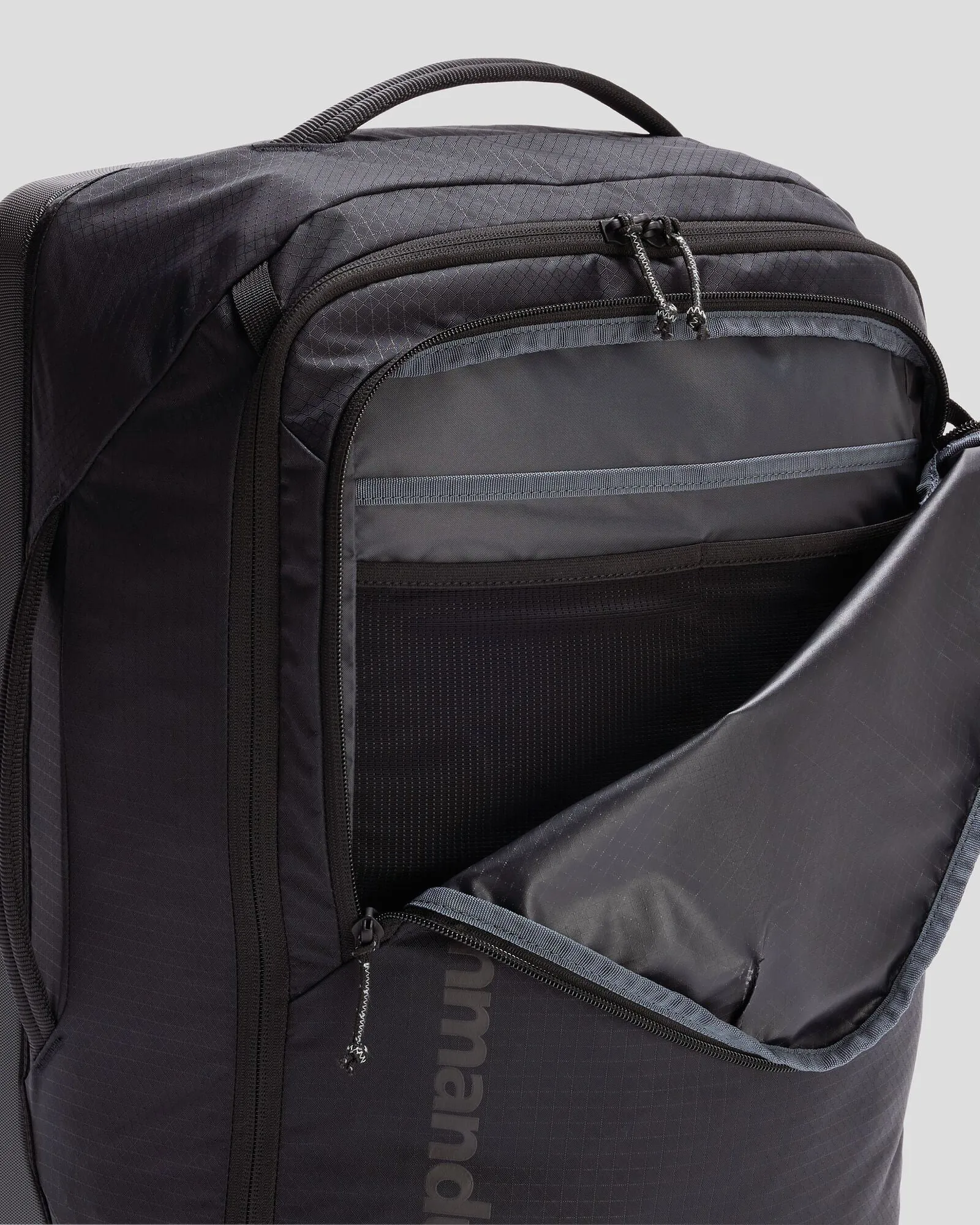 Feather Flight Carry-On - Black Stingray