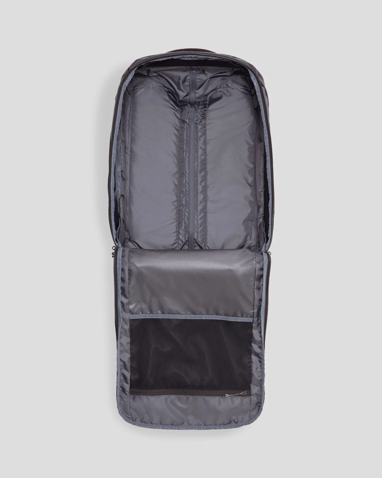 Feather Flight Carry-On - Black Stingray