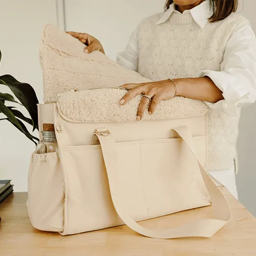 Resale The Everyday Pet Tote in Beige