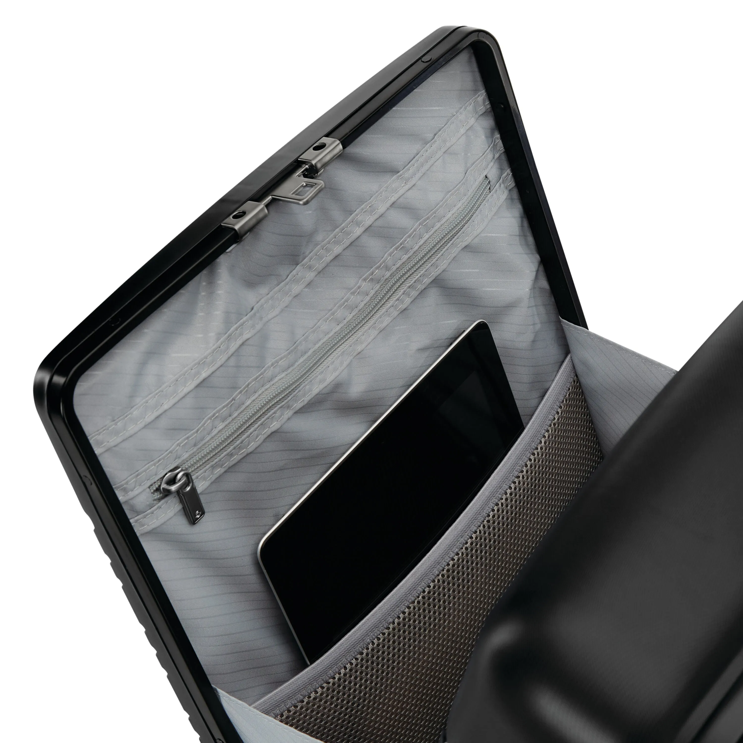 Samsonite Elevation Plus 22x14x9 Spinner