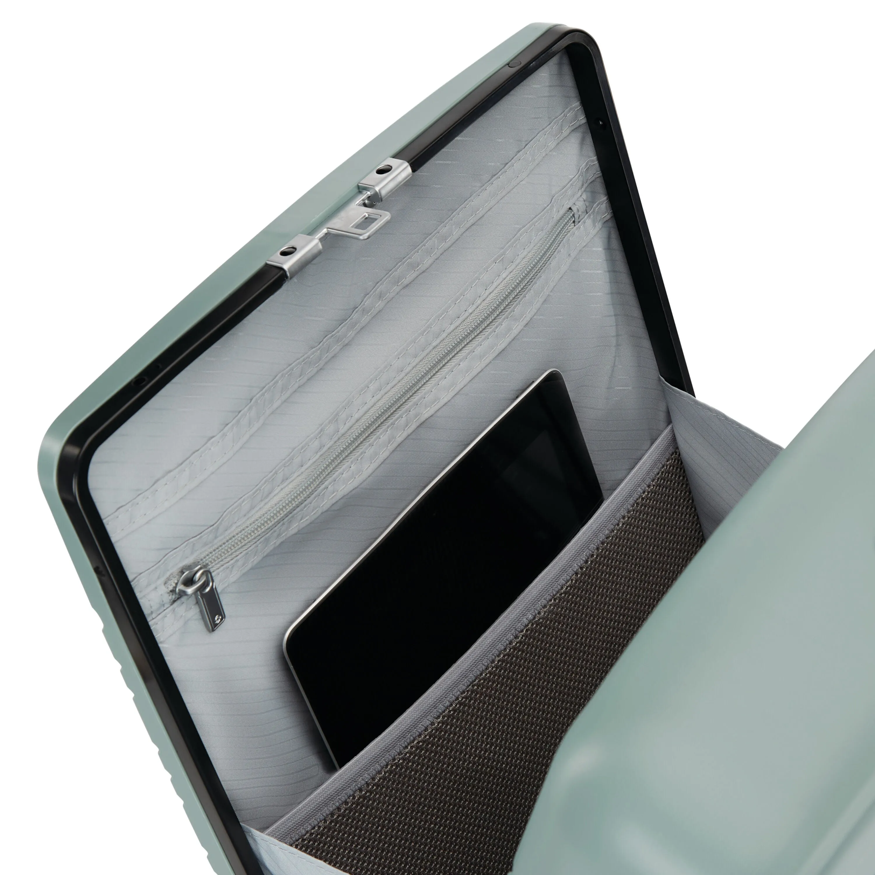 Samsonite Elevation Plus 22x14x9 Spinner