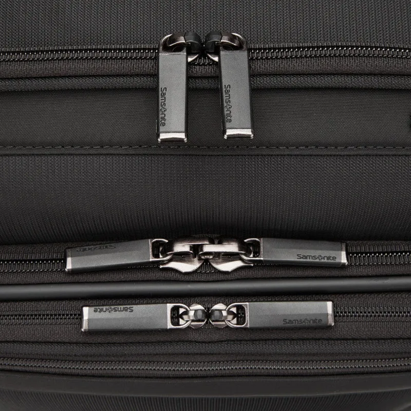 Samsonite Lineate DLX Carry On Expandable Spinner