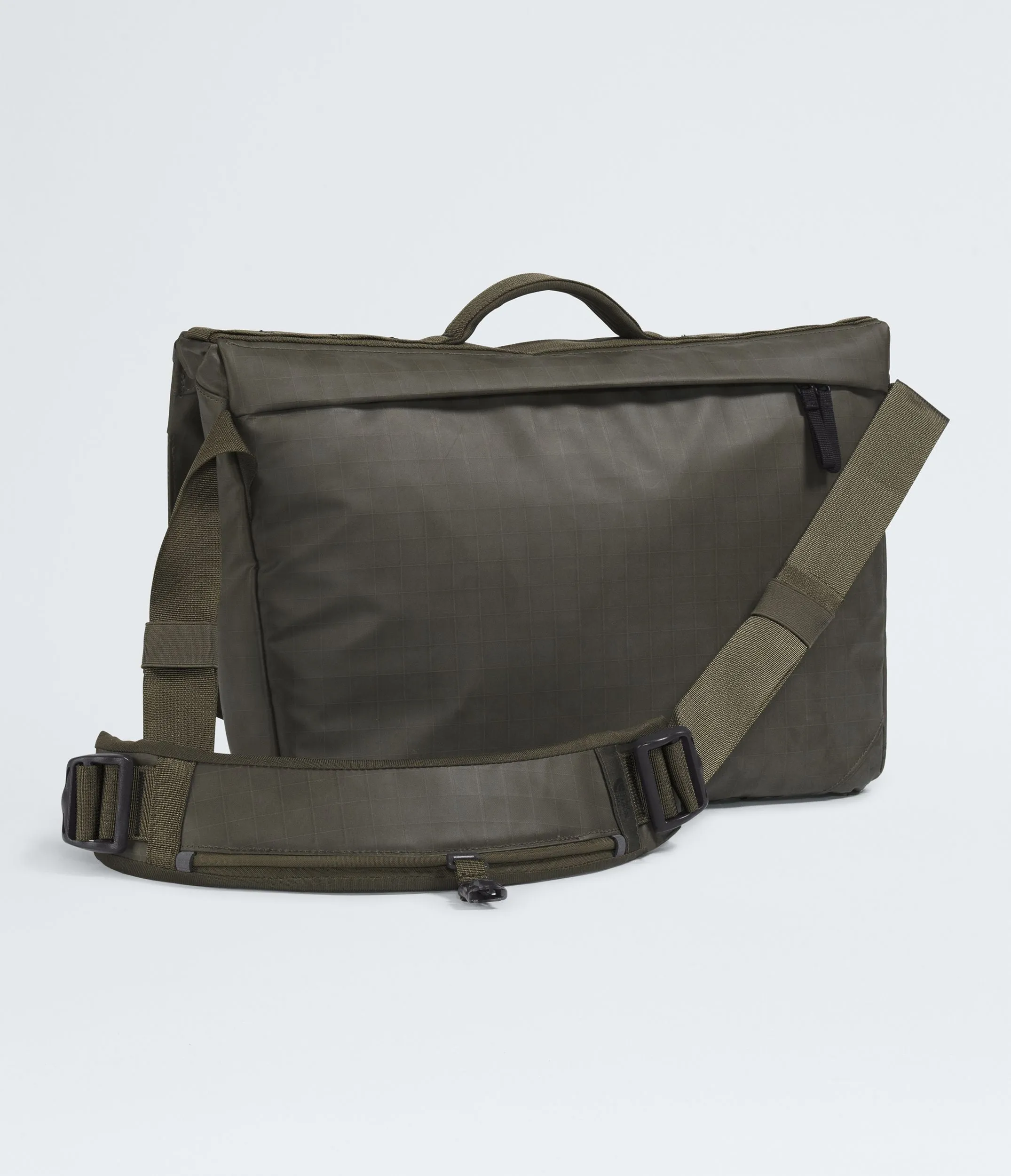 The North Face Base Camp Voyager Messenger Bag