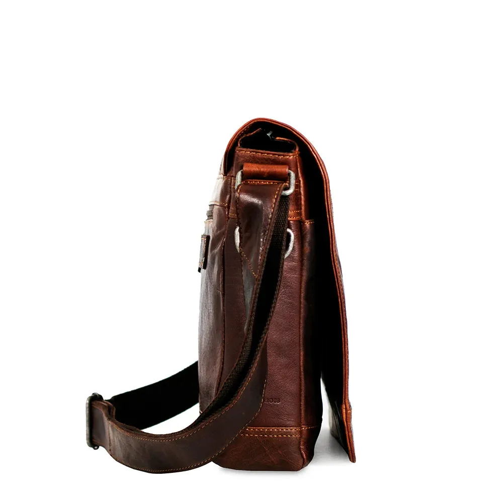 Voyager Messenger Bag